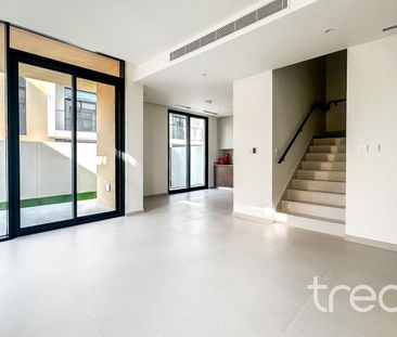Brand New | Upgraded Unit | Vacant Now - Photo 3