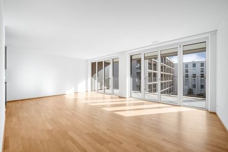 Modern life in cast iron - Photo 5