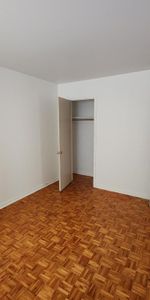 5 1/2 1er ÉTAGE - Photo 3