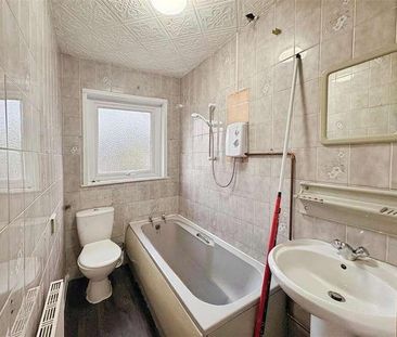 Snowden Road, Cardiff, CF5 - Photo 3