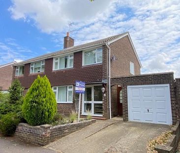 3 bedroom semi-detached house to rent - Photo 1