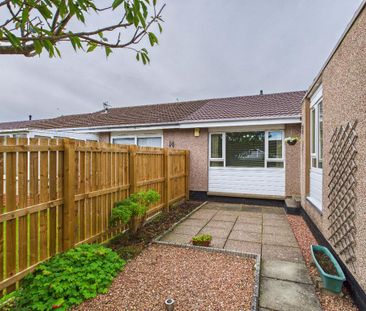 3 bedroom bungalow to rent - Photo 2