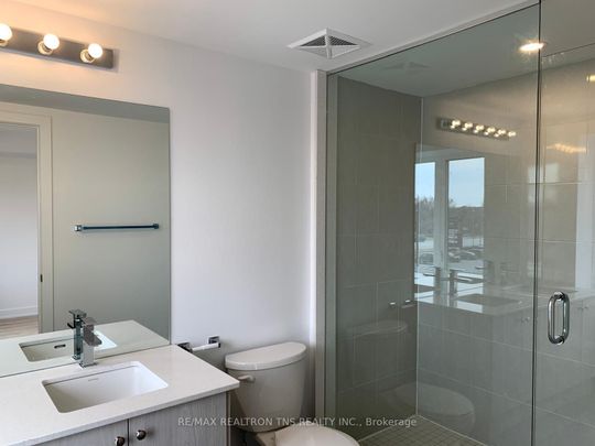 For Lease - 12 Baker Hill Boulevard, Whitchurch-Stouffville, Ontario - Photo 1