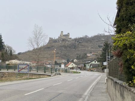 Nahe an den Weinberge und Blick zur Ruine Senftenberg-pures Wohnerlebnis - Foto 3