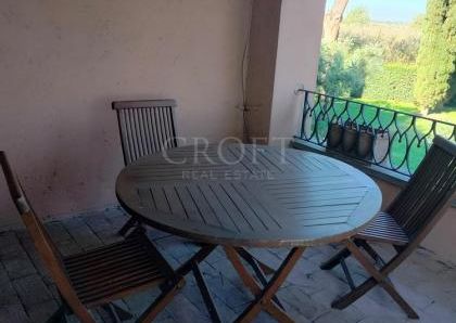 Ardeatina-Divino Amore: Quiet, charming rustic villa, big and well-curated garden, 3 beds, 1 study, 3 baths, living room, kitchen, with terraces , AC and parking space. Ref 2322