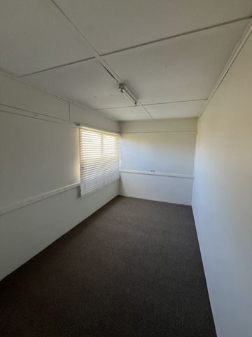 106 Flinders Terrace, Port Augusta - Photo 3