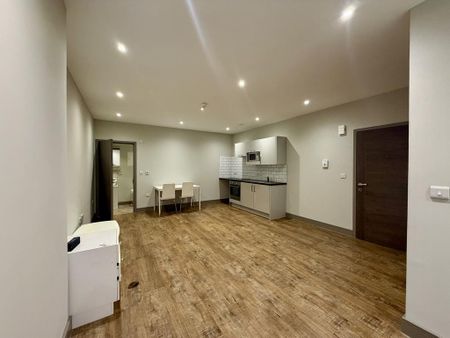 Studio to rent - Photo 3