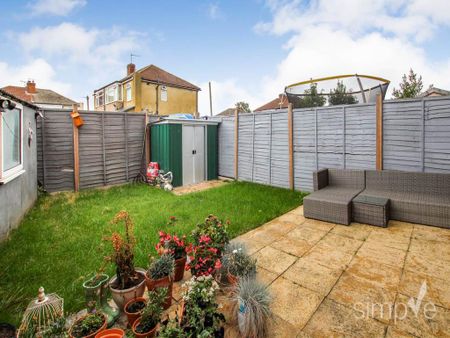 2 bedroom flat to rent - Photo 5