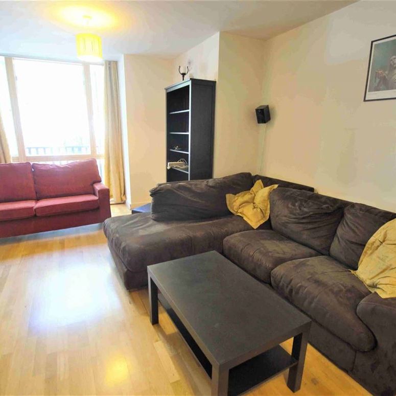 Dakota Court, Royal Canal Bank, Dublin 7 - Photo 1