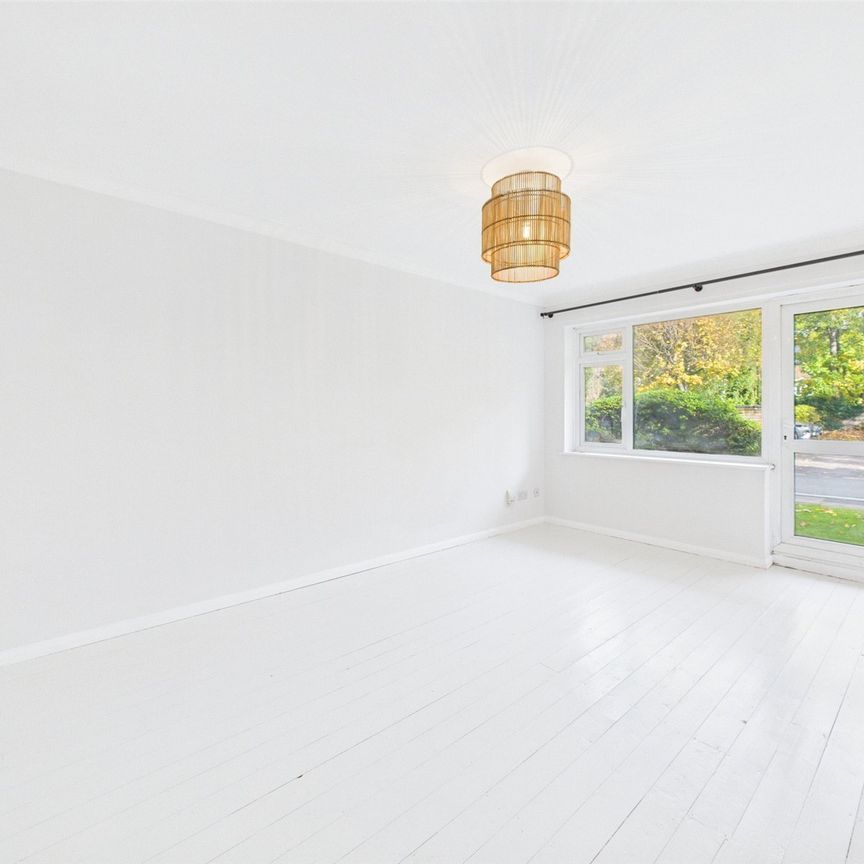 Elton Close, Hampton Wick, KT1, Kingston Upon Thames - Photo 1