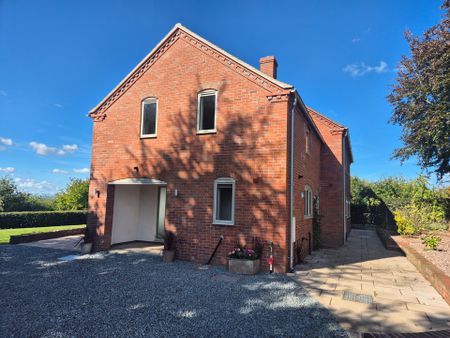 4 bed house to rent in Kimbolton, Leominster - Photo 3