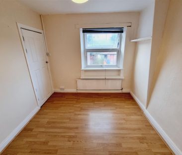 2 Bedroom House to Rent in Fletcher Road, Rushden, Northants, NN10 - Photo 1