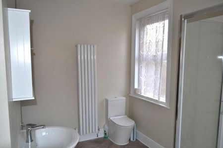 2 bedroom detached house to rent - Photo 3