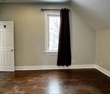 For Lease - 2384 Gerrard Street, Toronto, Ontario - Photo 5