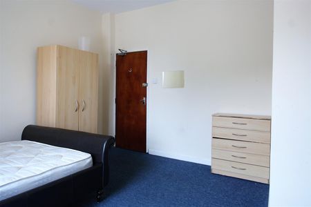 Woodville Road, Cardiff - Photo 2