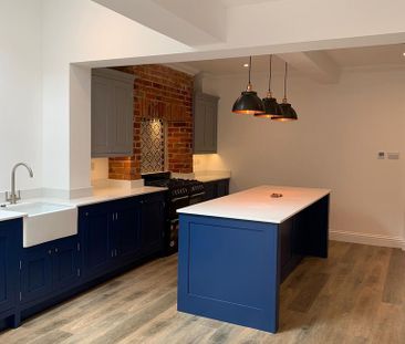 3 bedroom terraced house to rent - Photo 3