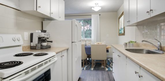 53 McMurchy Ave North - Photo 2