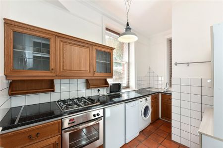1 bedroom conversion flat with 1 reception and 1 bathroom in Nottingham Street, W1U - Photo 4