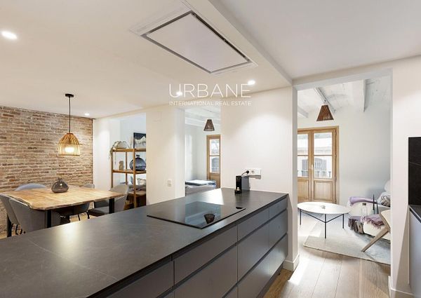2-Bedroom Apartment in Eixample - Available Now for Rentals from 1 to 11 Months