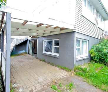 2 Bedrooms on Te Atatu Rd - Photo 6