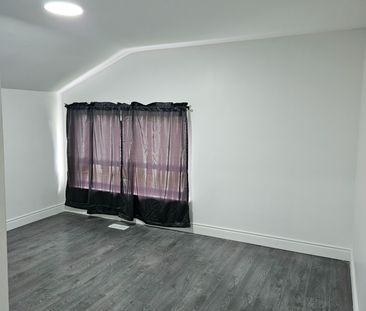 For Lease - 82 Pandora Circle, Toronto, Ontario - Photo 5