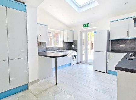 Room in a Shared House, Saxon Drive, W3 - Photo 5