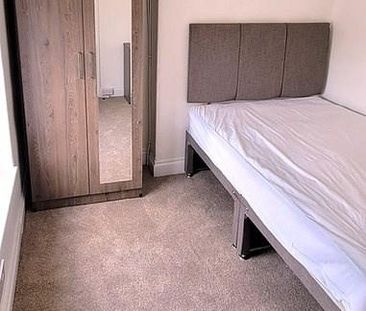 1 bedroom in a house share to rent - Photo 6