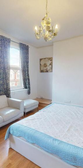 1 bedroom in a house share to rent - Photo 1