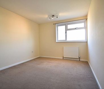 4 bedroom terraced house to rent - Photo 4