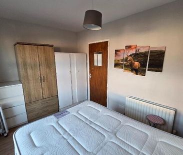 68 Edinburgh Street, ( Non Hmo Property ), Belfast, BT9 7DT - Photo 3