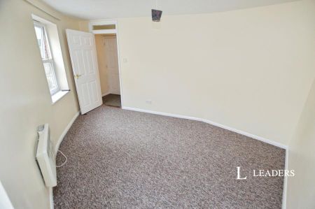 1 bedroom apartment to rent Hannah Court, St. Botolphs Church Walk, Colchester, CO2 - Photo 5