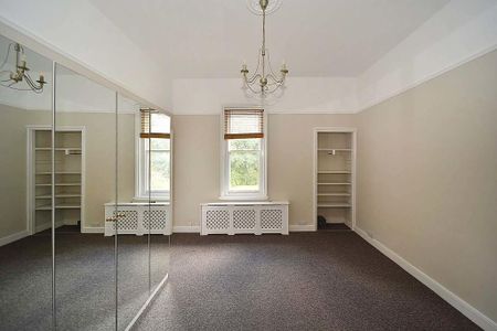 3 bedroom apartment to rent - Photo 4