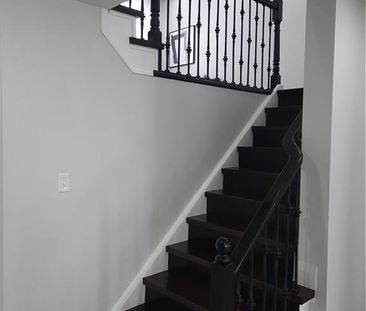500 SNOWDROP Court Unit# Upper, Kitchener, Ontario, N2E4G4 - Photo 5