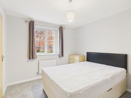 2 bedroom ground floor flat to rent - Photo 4