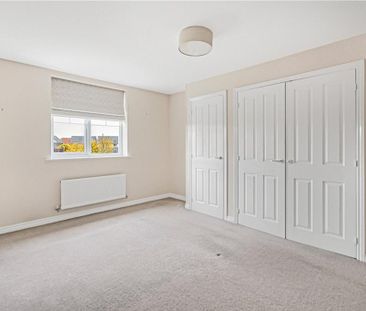 4 bedroom detached house to rent - Photo 5