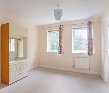 3 bedroom semi-detached house to rent - Photo 2