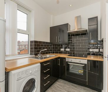 Flat to rent on - Photo 3