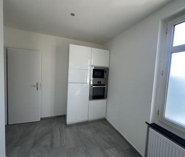 Helle und moderne 4.5-Zimmer-Wohnung mit durchdachtem Grundriss - Photo 3