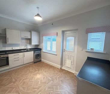 2 bedroom terraced house to rent - Photo 5