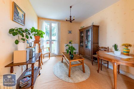 Location Appartement 4 pièces 78m² BOURGES 18000 - Photo 2