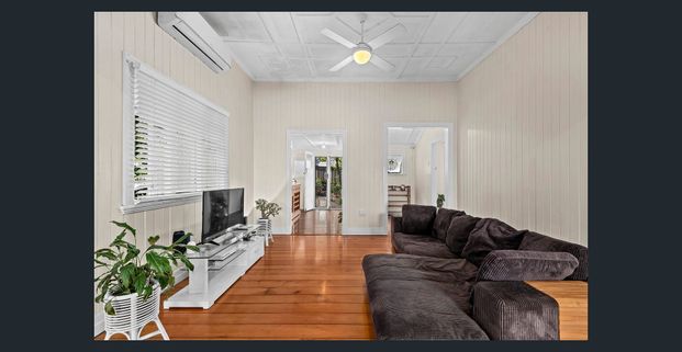 Beautifully renovated north-facing character family home. - Photo 1