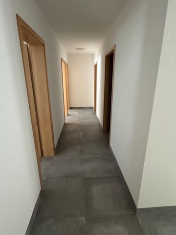 Spacieux 4.5 pièces NEUF au centre ville Martigny - Photo 4