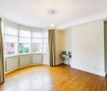 4 bedroom semi-detached house to rent - Photo 4