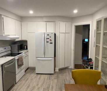 LUMINEUX ET SPACIEUX 4 1/2 DISPONIBLE LE 1ER FÉVRIER OU LE 1ER MARS... - Photo 1