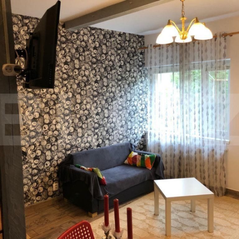 Casa spatioasa la pret de apartament, 76 mp, curte, zona Cen - Photo 1