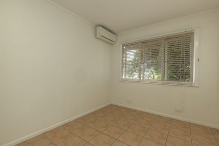 2/24 Hale Street, Townsville City - Photo 2