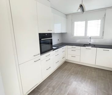 Zu vermieten: Schöne 3.5 Zi-Wohnung mit 2 Balkone - Photo 5