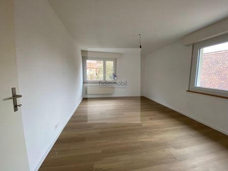 Beautiful 4.5 room apartment completely renovated - Photo 3