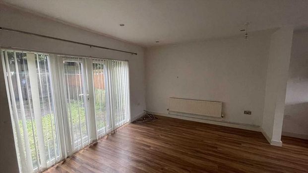 2 bedroom townhouse to rent - Photo 1