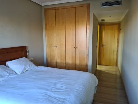 Apartamento de alquiler en Furs, Centro Urbano - Photo 2